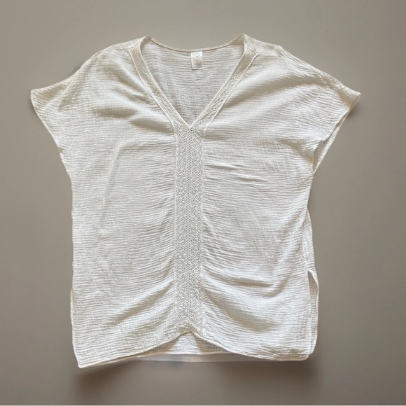 White gauze swim cover up top BoHo beachy V-neck lace trim, light weight size XL - Picture 2 of 8